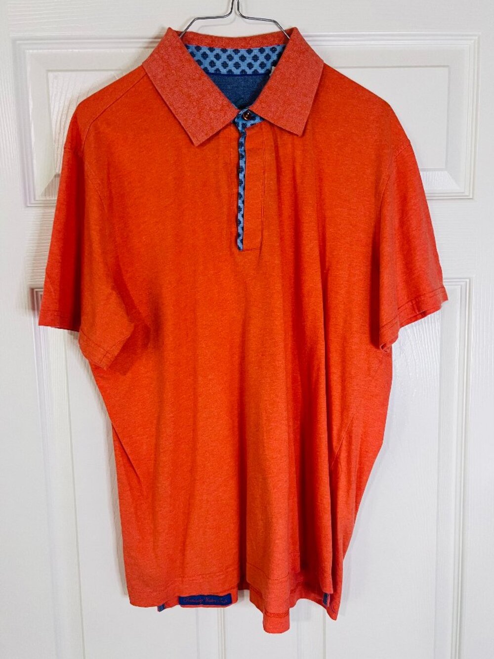 Classic Robert Graham Fit and Quality